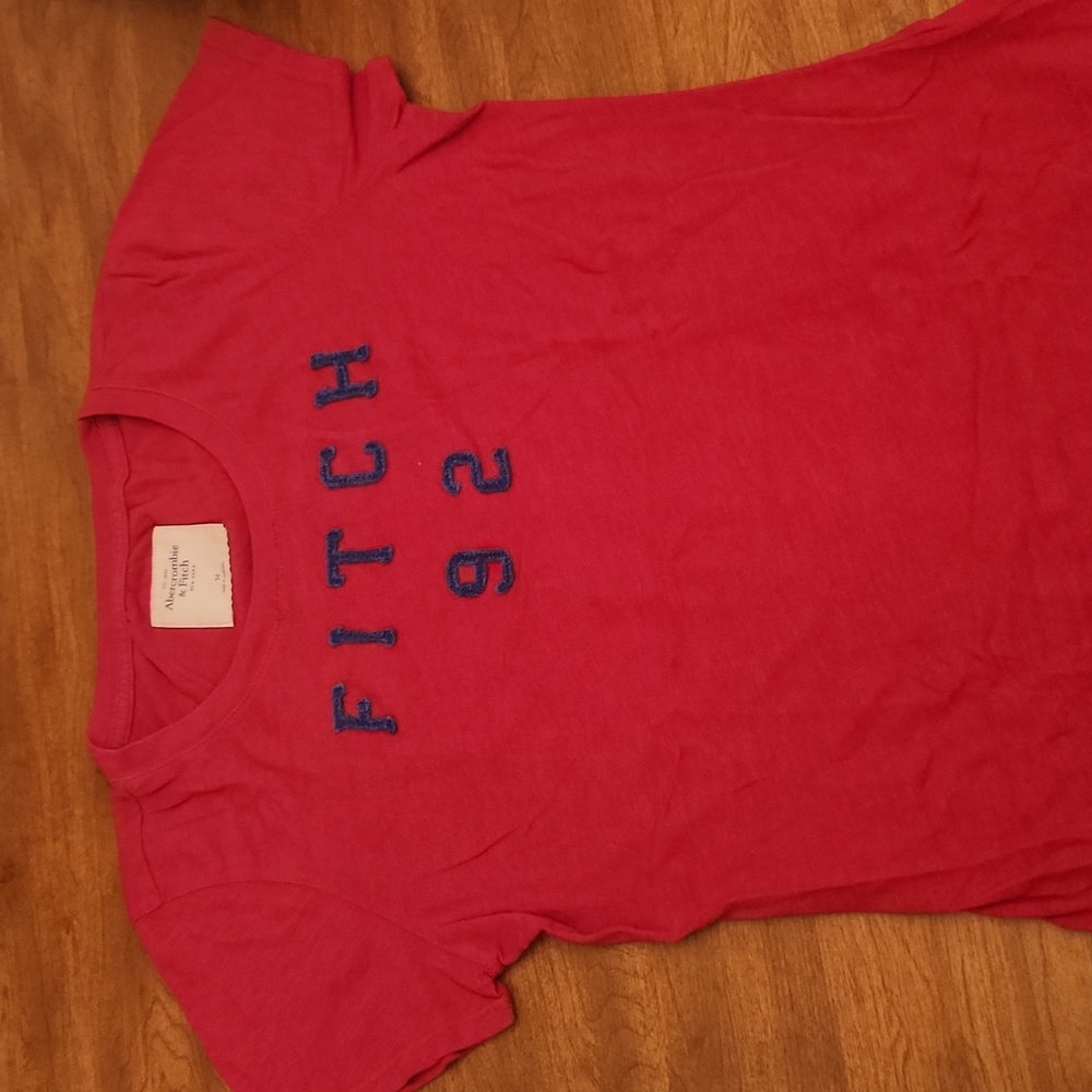 Abercrombie ladies tee, size M